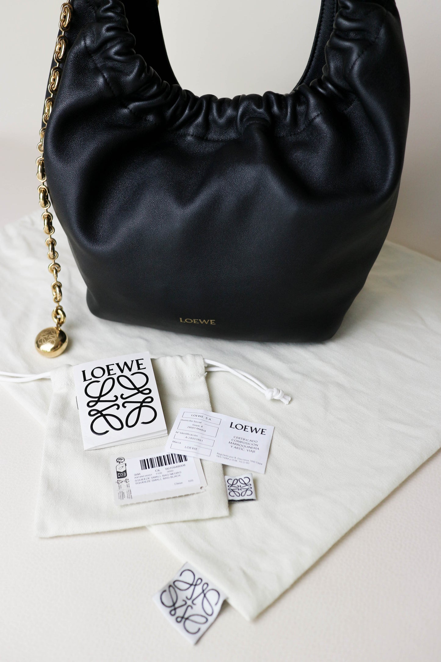 LOEWE Squeeze Shoulder Bag Small Black