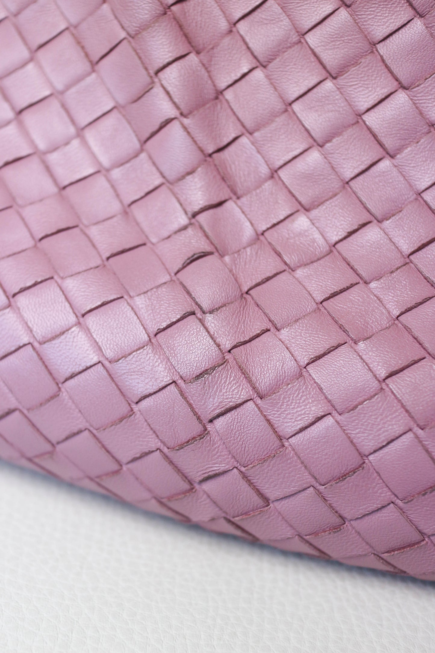 Bottega Veneta Intrecciato Hobo Bag Pink
