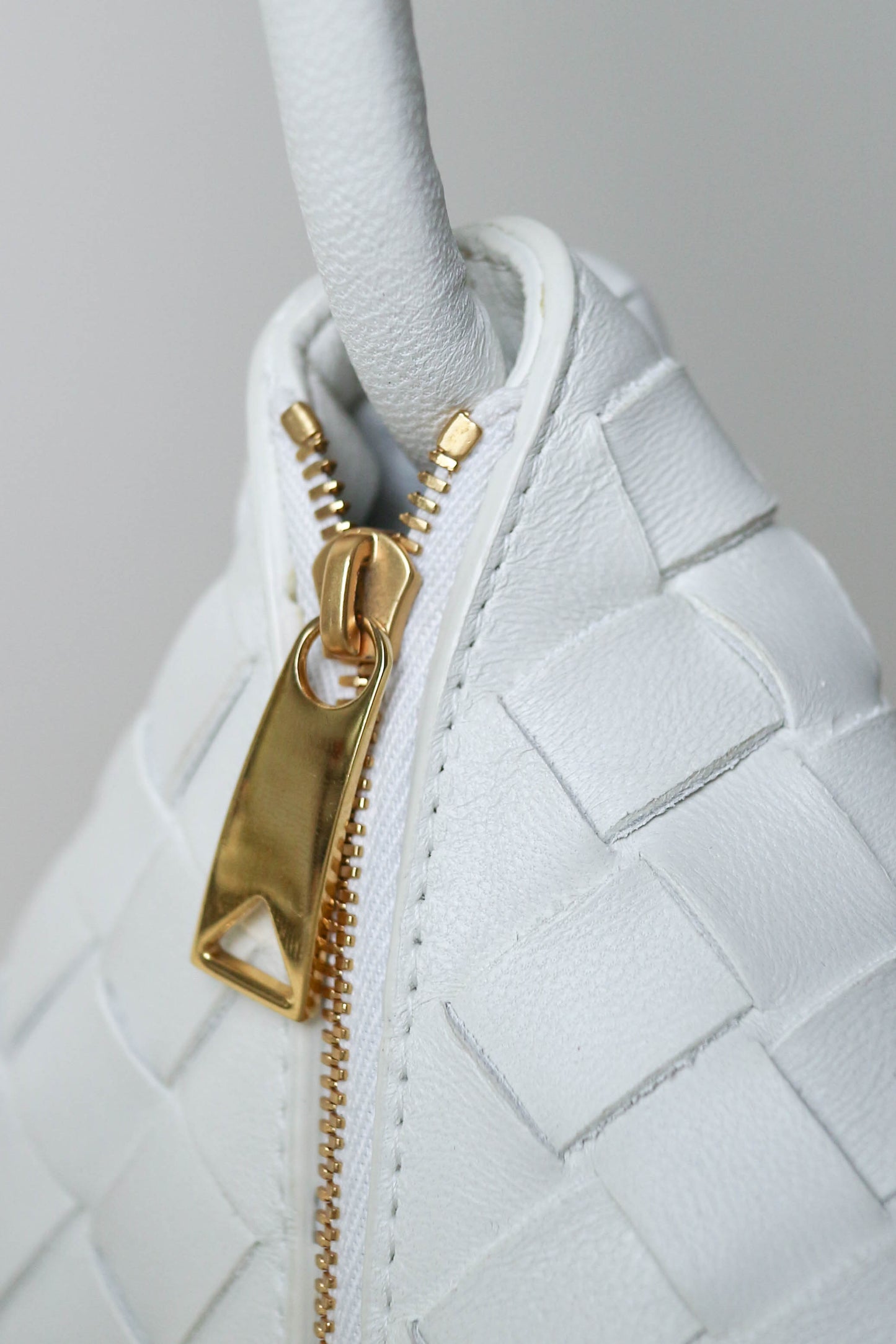 Bottega Veneta Intrecciato Turn Bag