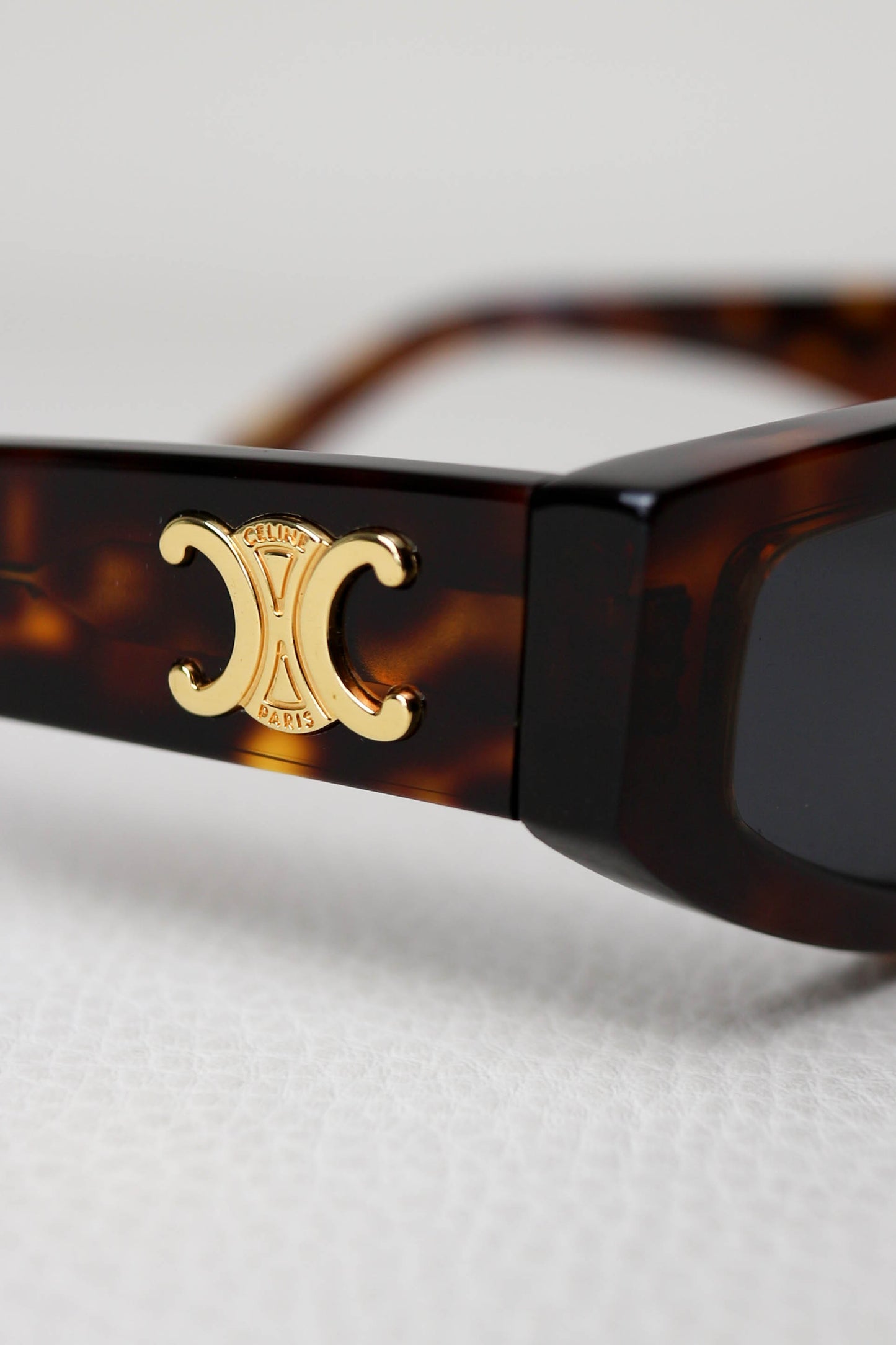 CELINE Triomphe Sunglasses Tortoise