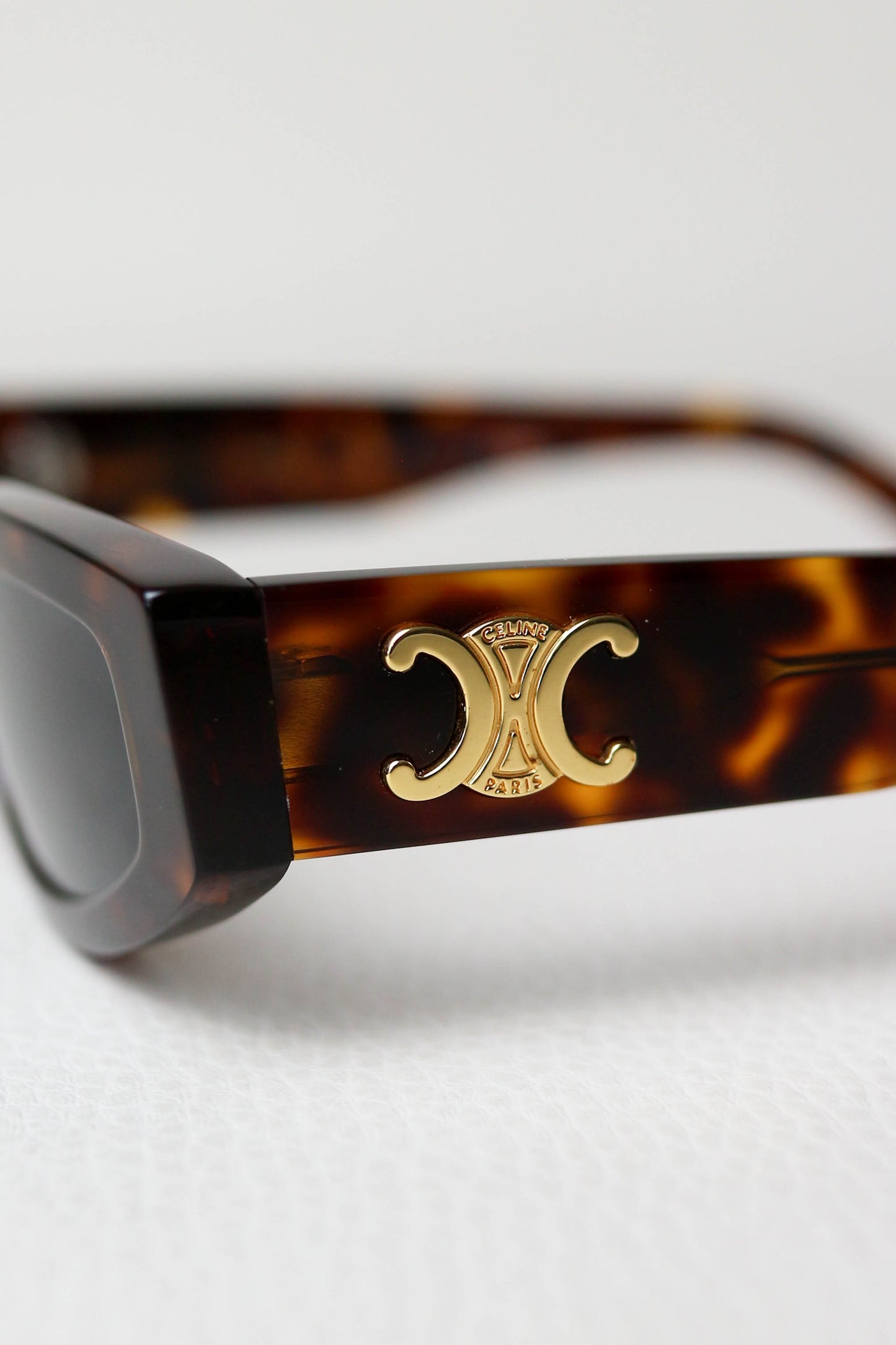 CELINE Triomphe Sunglasses Tortoise