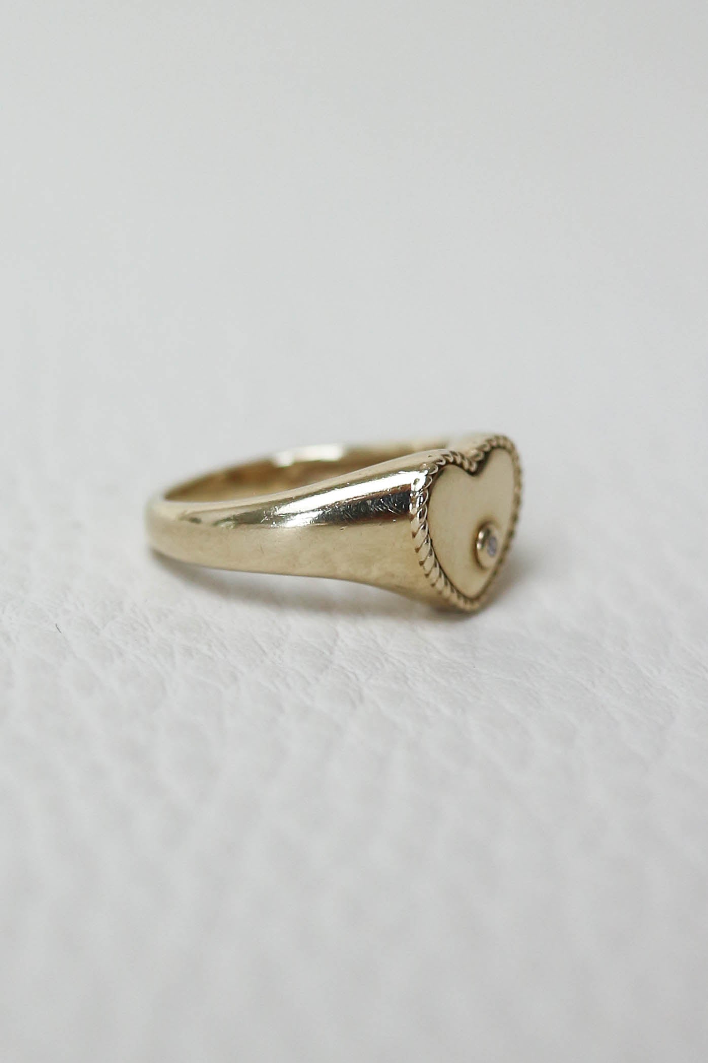 Yvonne Léon Mini Coeur Heart Pinky Ring Gold