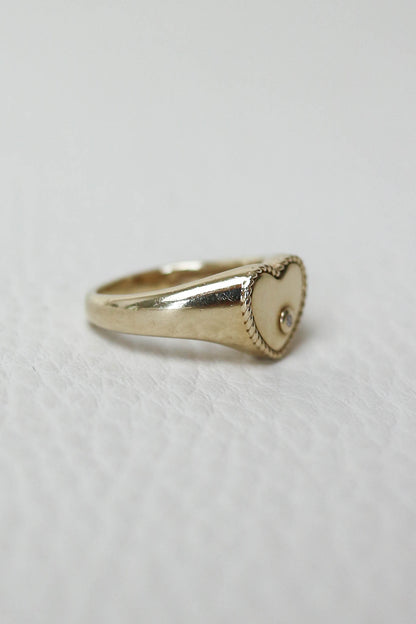 Yvonne Léon Mini Coeur Heart Pinky Ring Gold