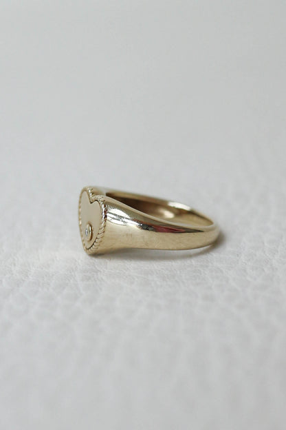 Yvonne Léon Mini Coeur Heart Pinky Ring Gold