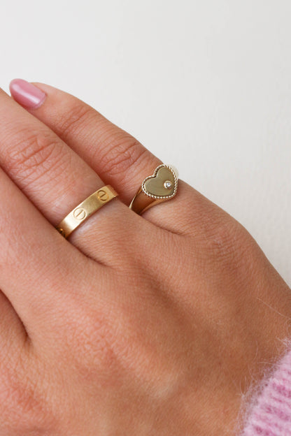 Yvonne Léon Mini Coeur Heart Pinky Ring Gold