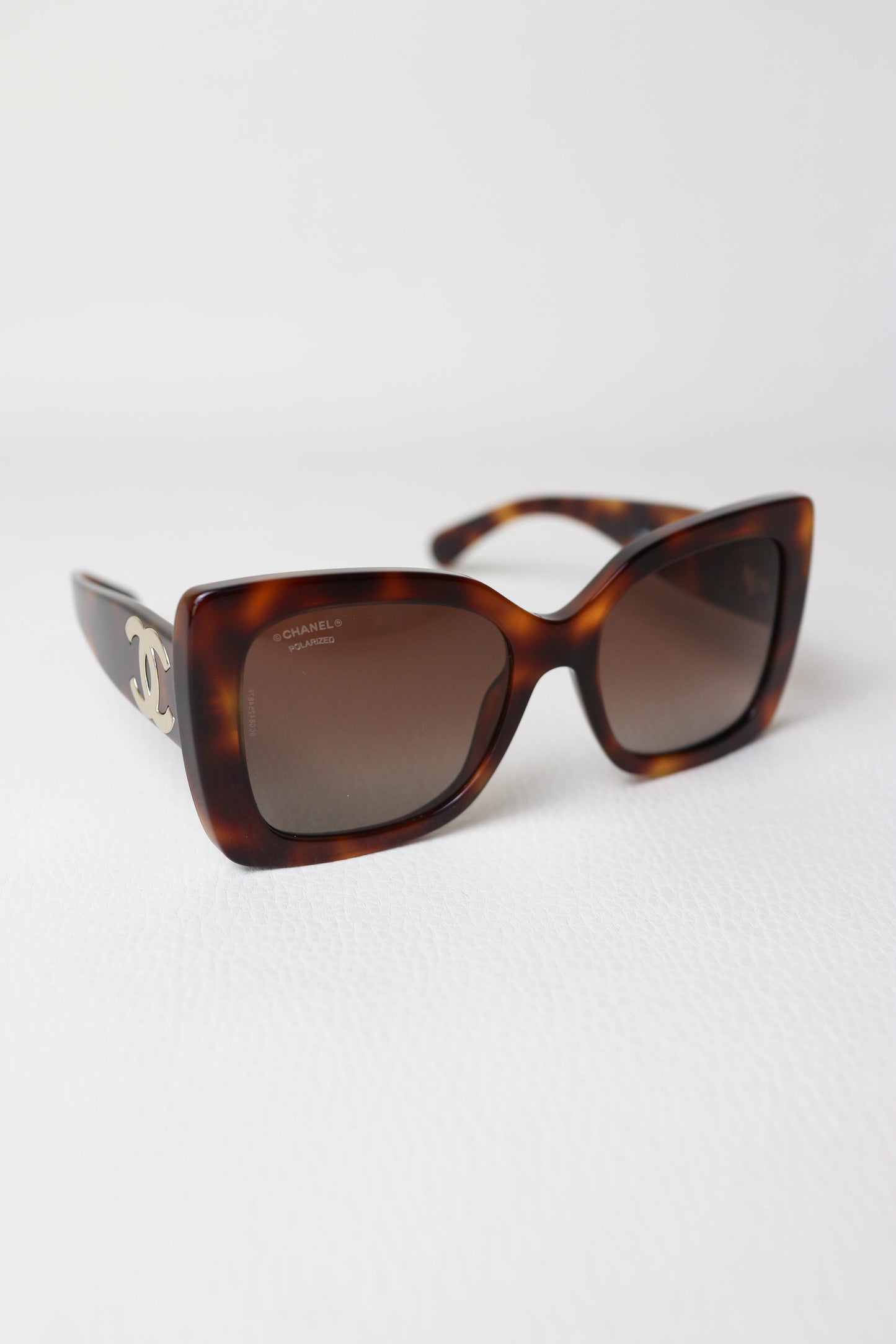 CHANEL Square Polarized Sunglasses Tortoise