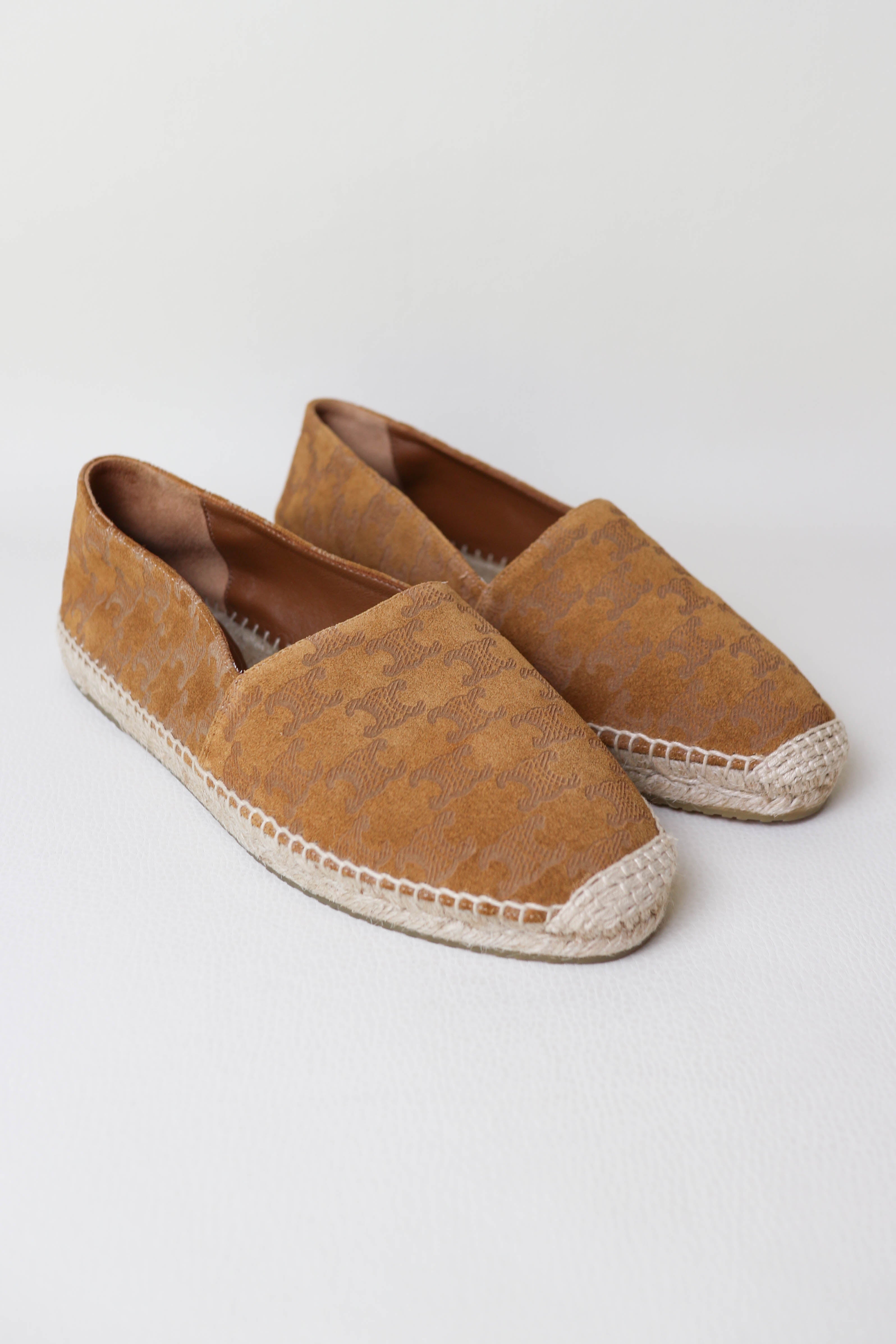 Yuniページ Shoes – YUNI.