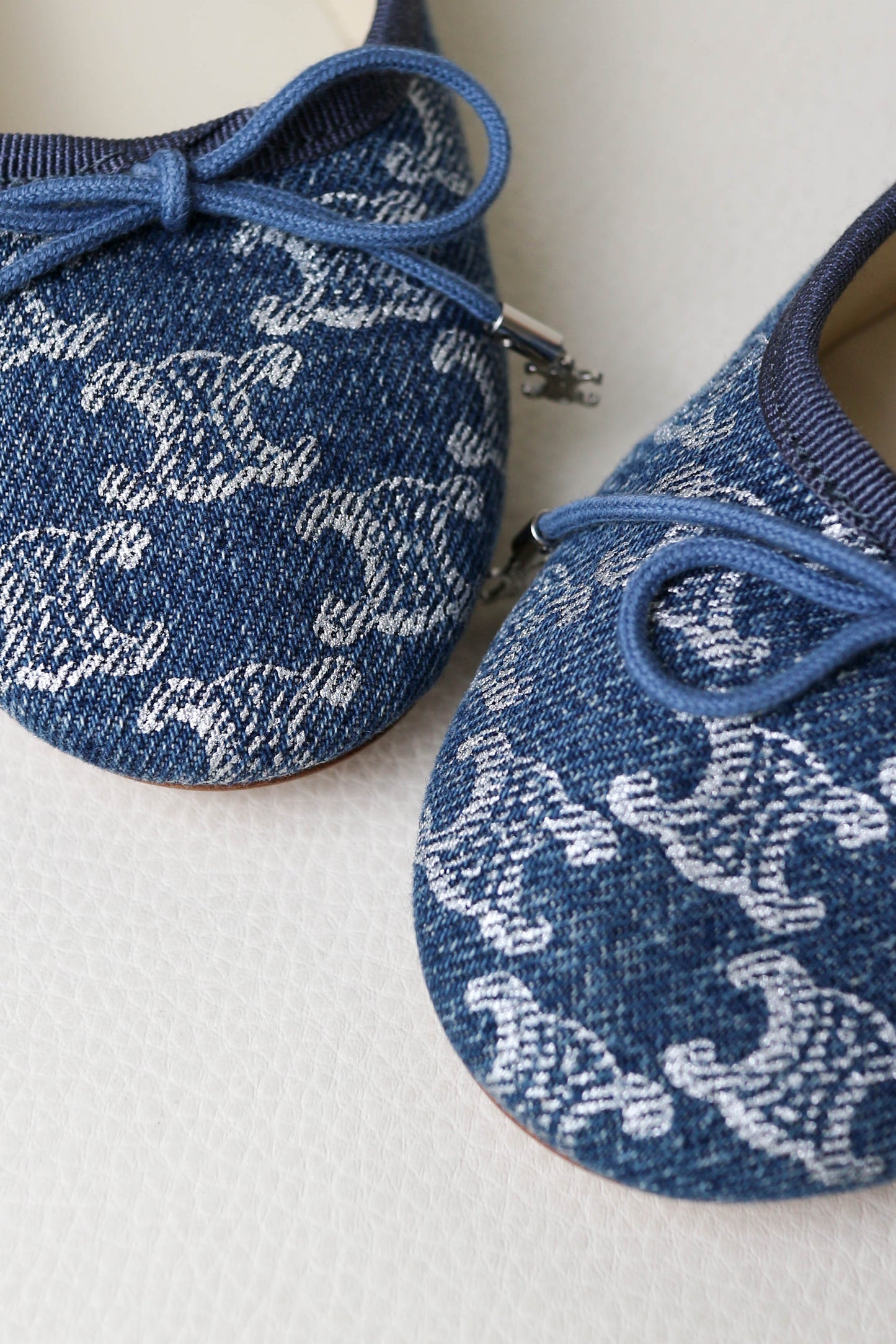 CELINE Triomphe Denim Ballerina’s