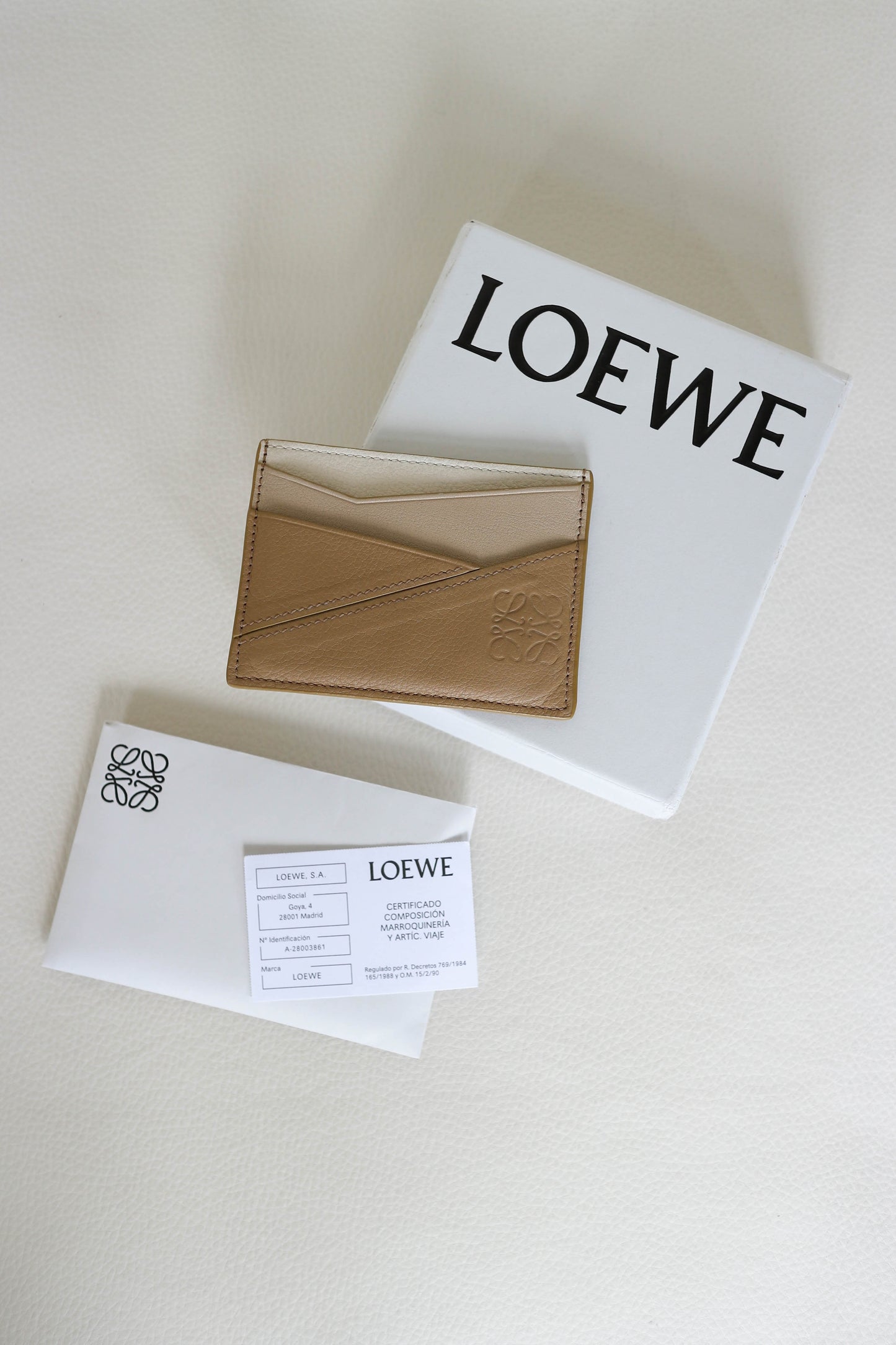 LOEWE Puzzle Leather Card Holder Beige