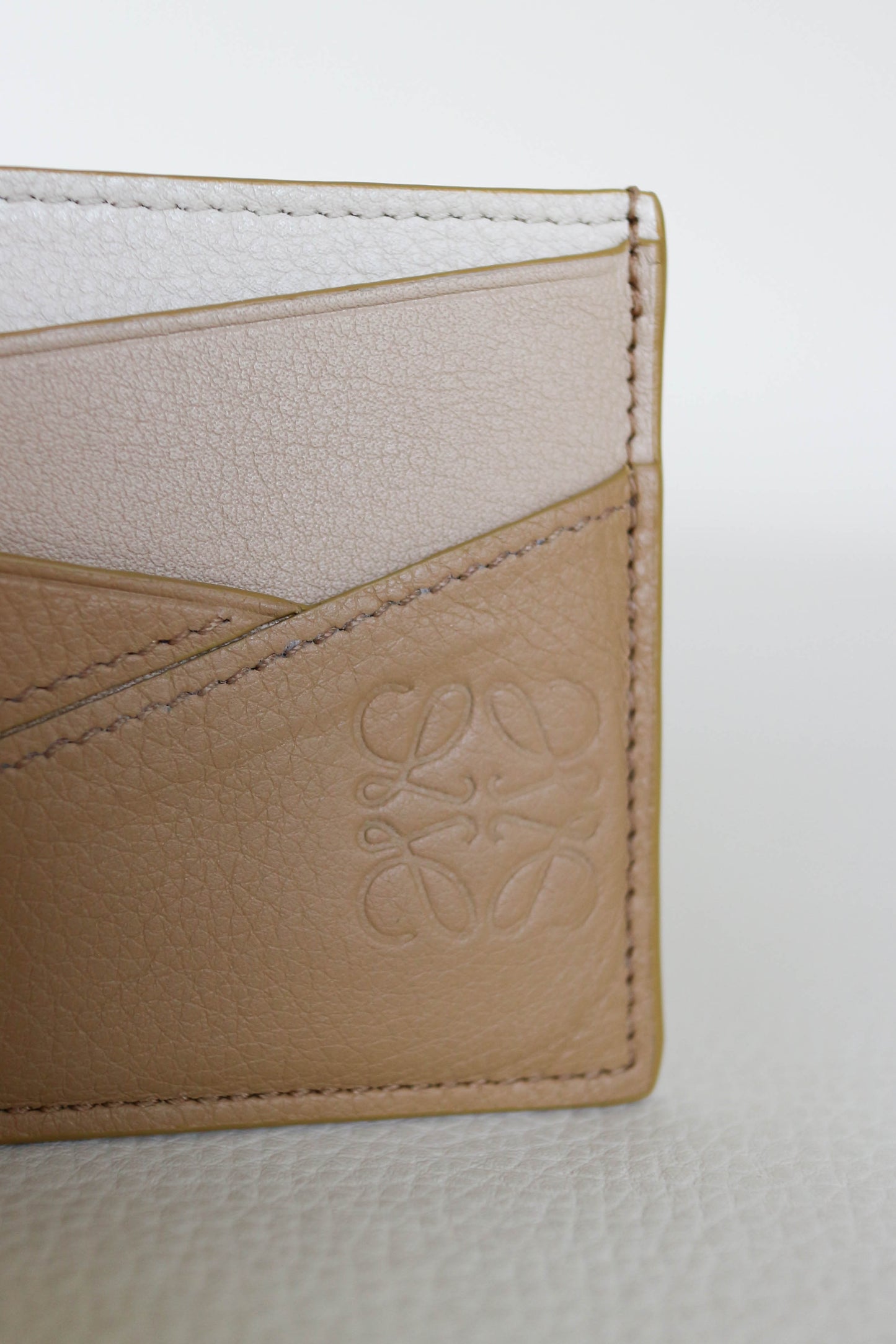 LOEWE Puzzle Leather Card Holder Beige