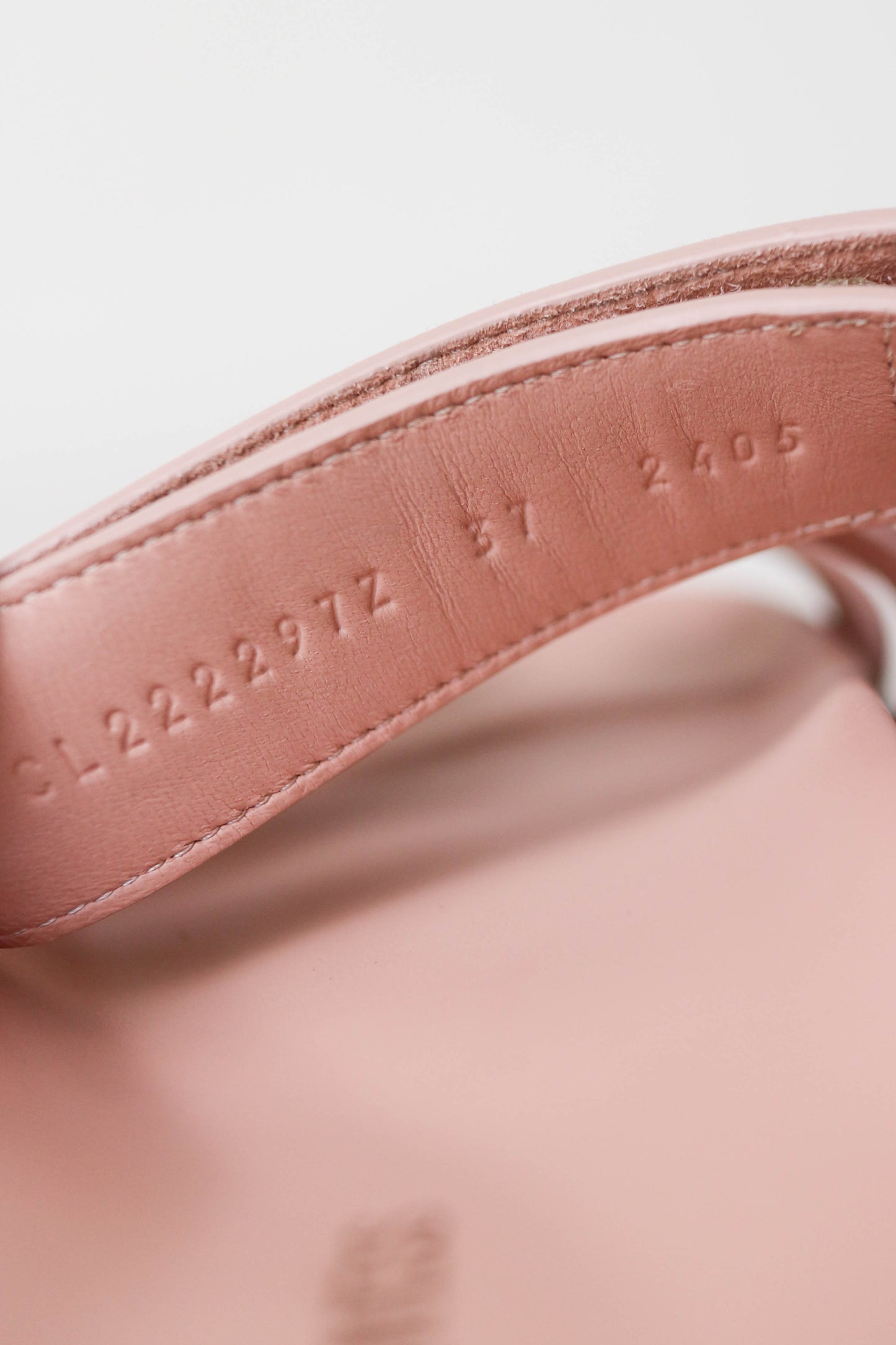 Hermès Chypre Sandals Suede Pink