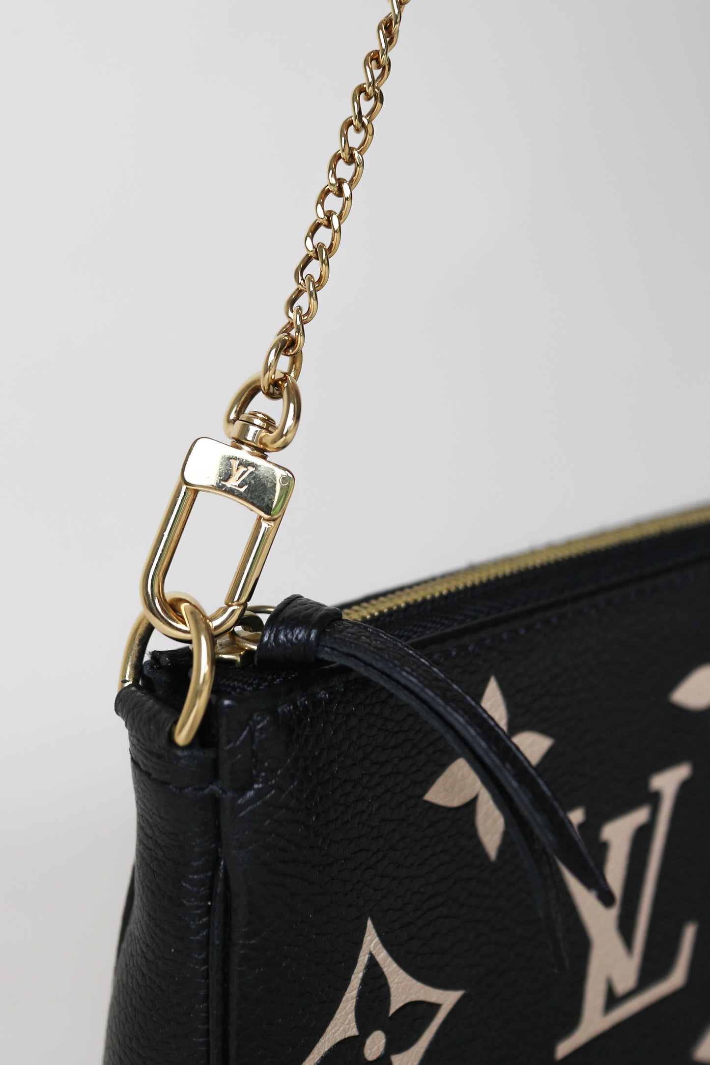 Louis Vuitton Empreinte Mini Pochette Accessoires