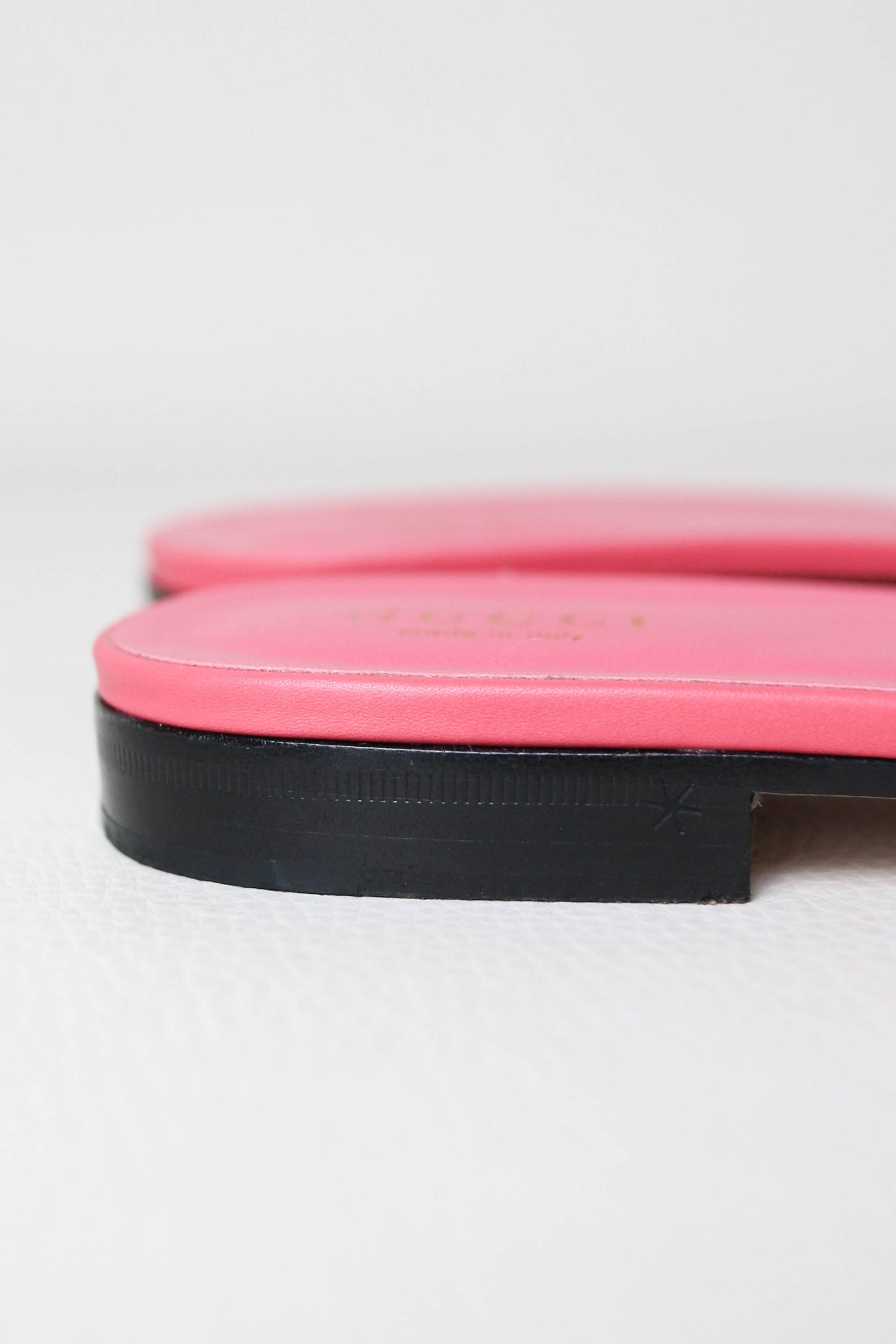 Gucci GG Leather Sandals Pink