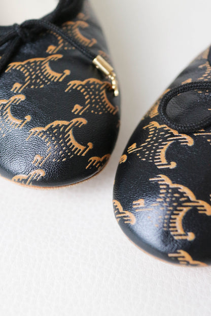 CELINE Triomphe Leather Ballerina’s