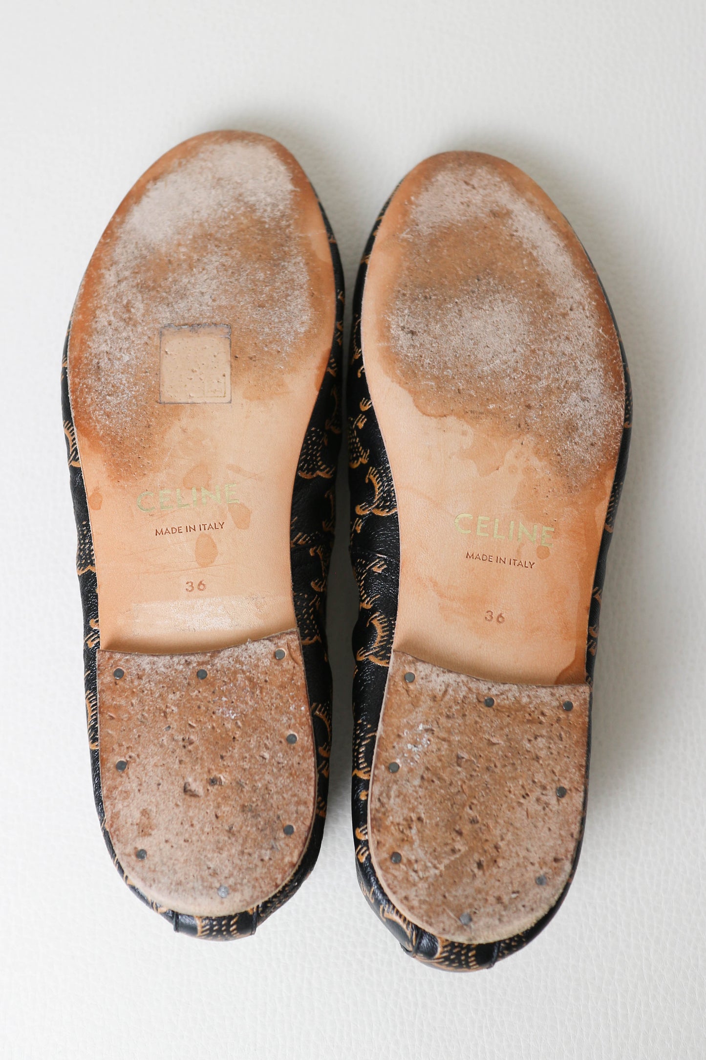 CELINE Triomphe Leather Ballerina’s