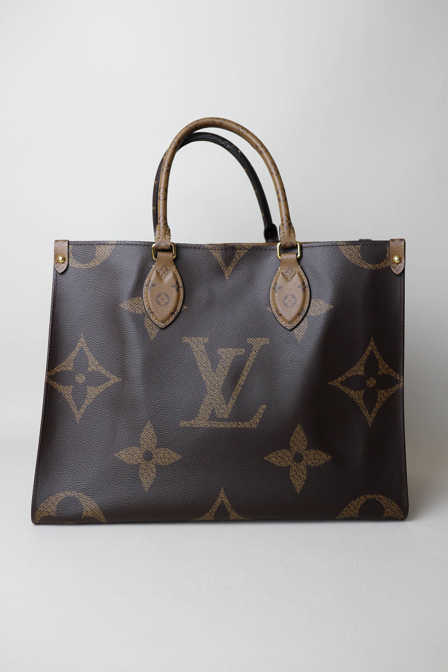 Louis Vuitton On The Go MM Tote Bag