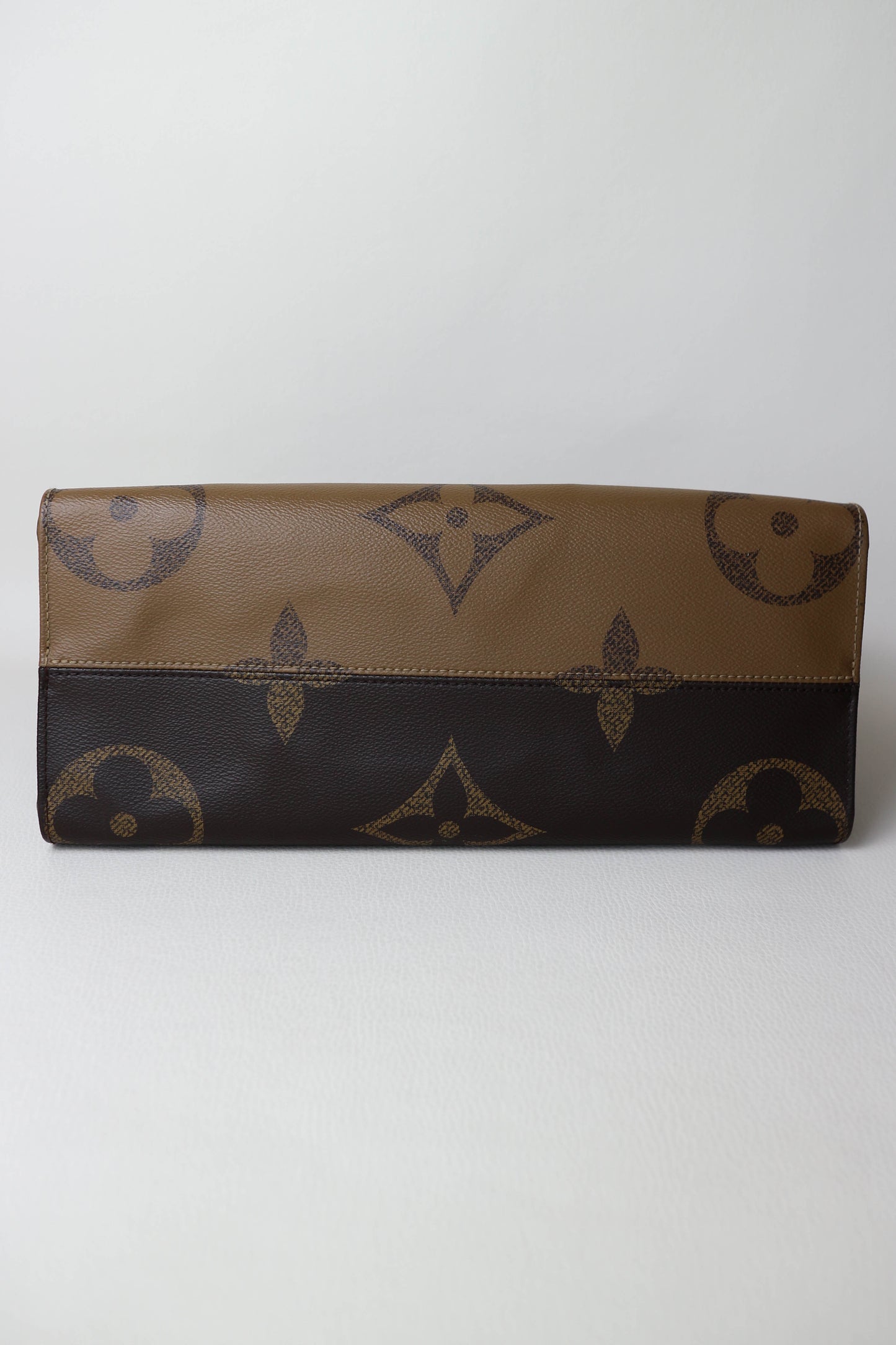 Louis Vuitton On The Go MM Tote Bag