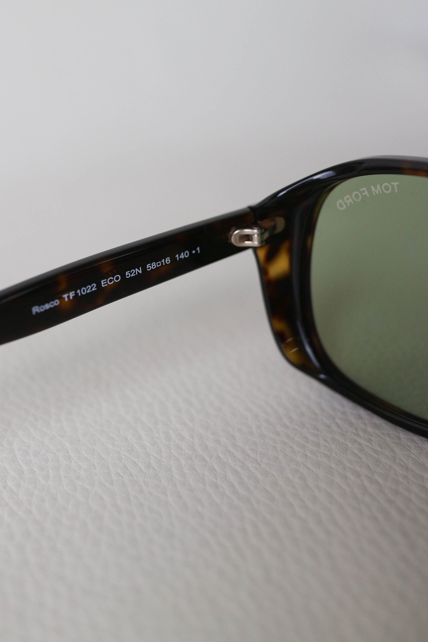 Tom Ford Aviator Sunglasses Tortoise