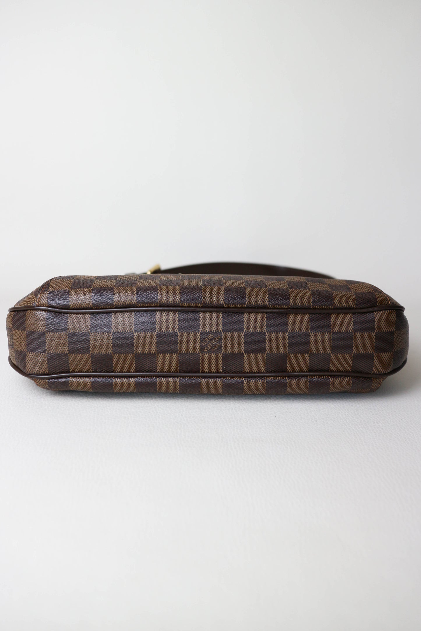 Louis Vuitton Vintage Damier Ebene Thames Shoulder Bag
