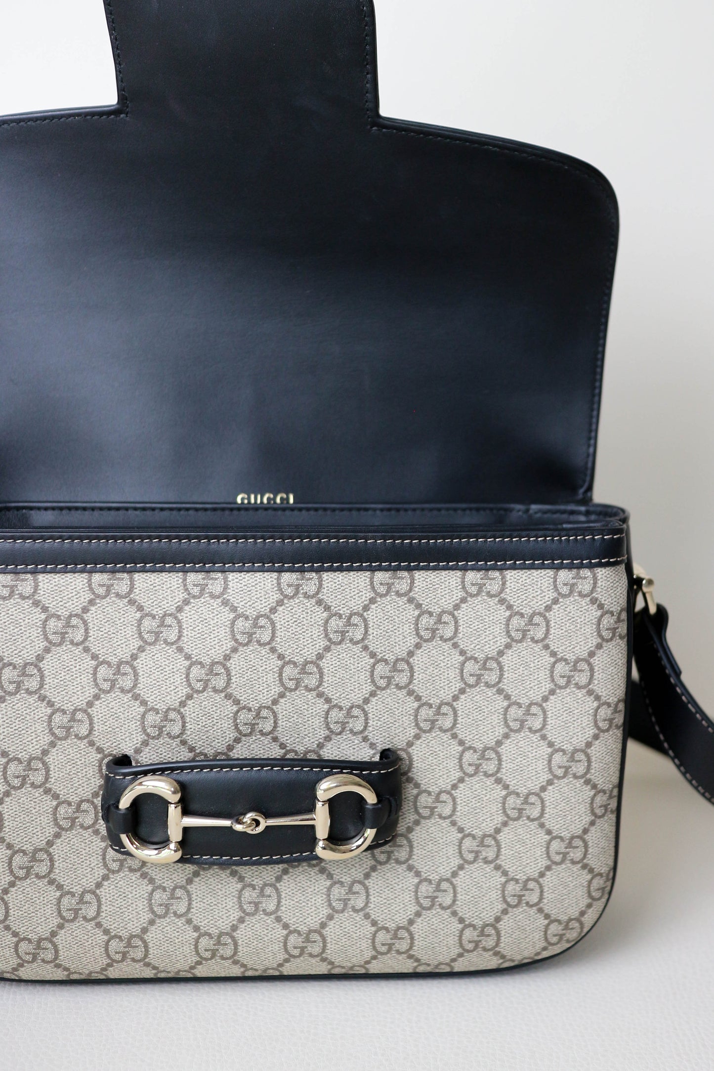 Gucci Horsebit 1955 Monogram Shoulder Bag Black/Beige
