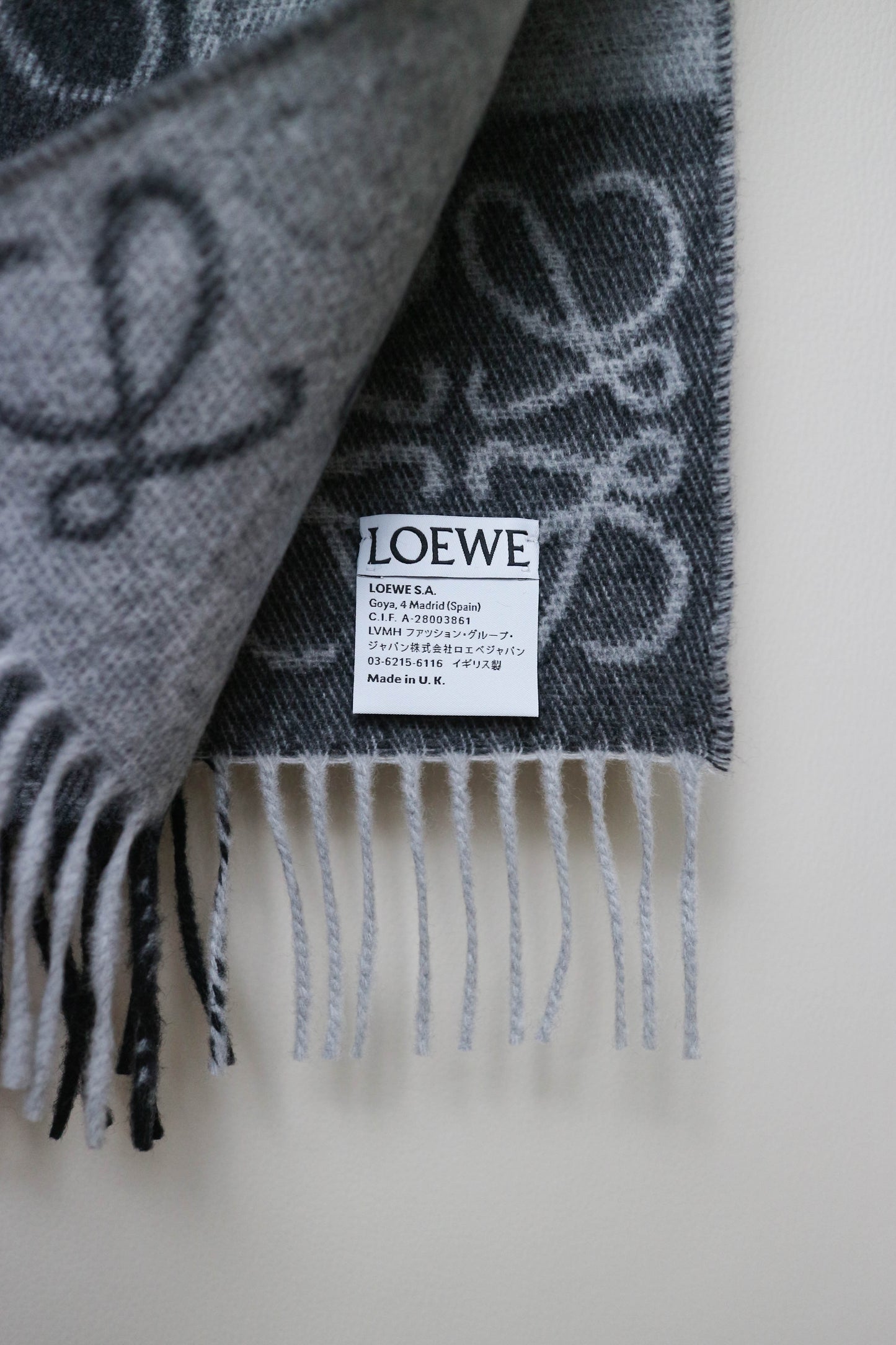 Loewe Anagram Logo Scarf Grey