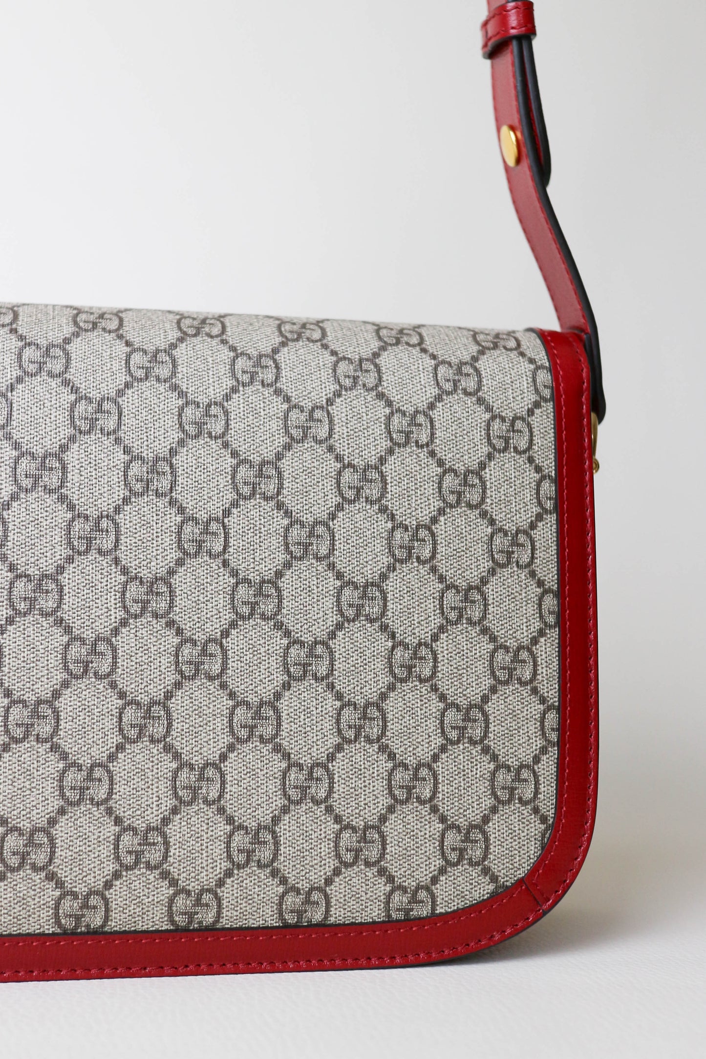 Gucci Horsebit 1955 Shoulder Bag Medium Red