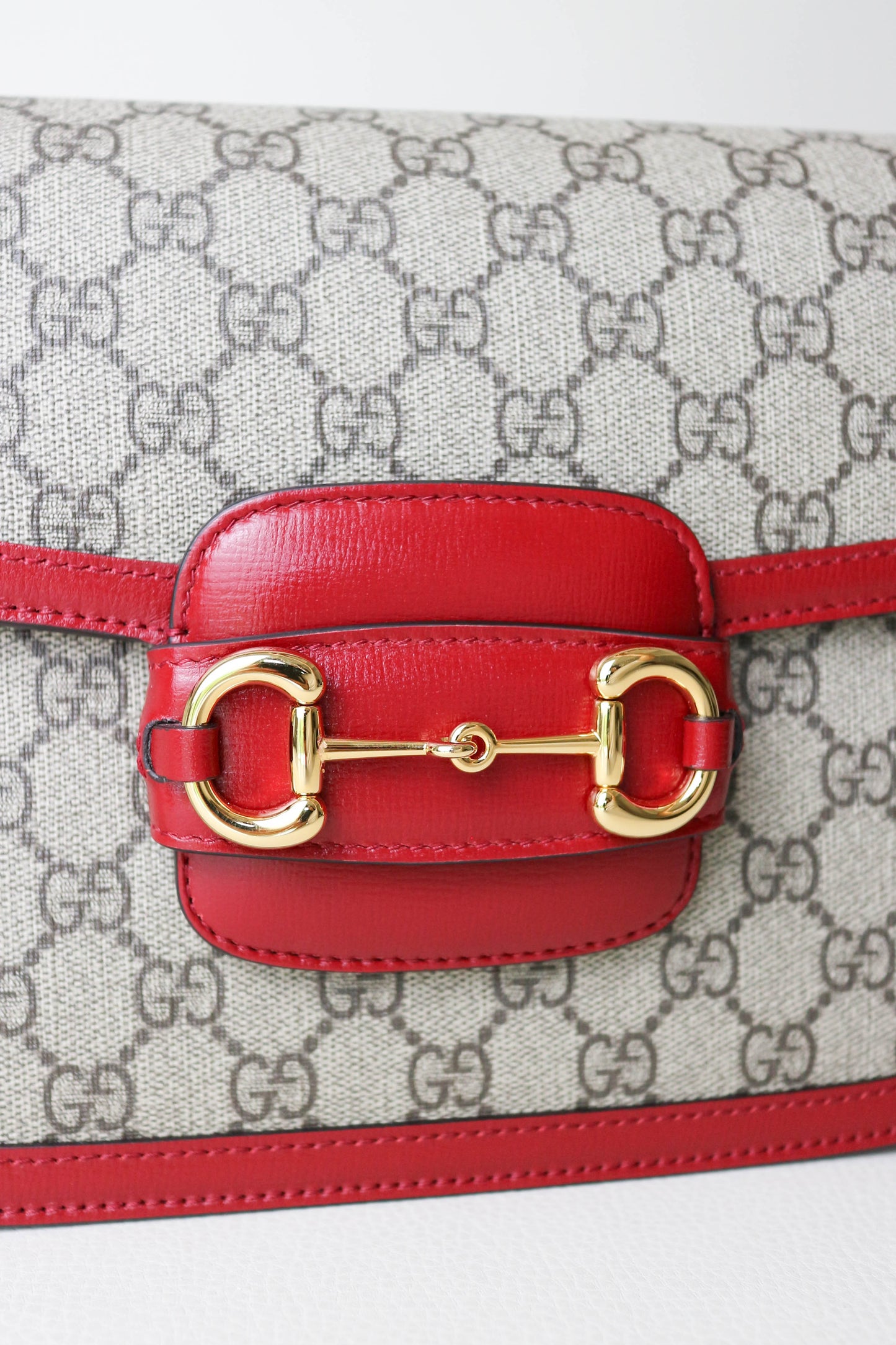 Gucci Horsebit 1955 Shoulder Bag Medium Red