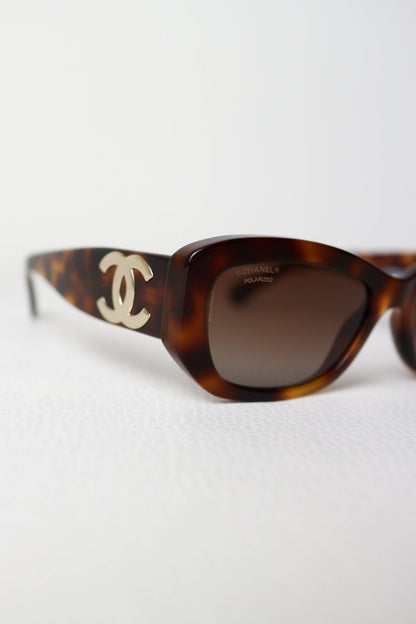 CHANEL CC Logo Sunglasses Tortoise