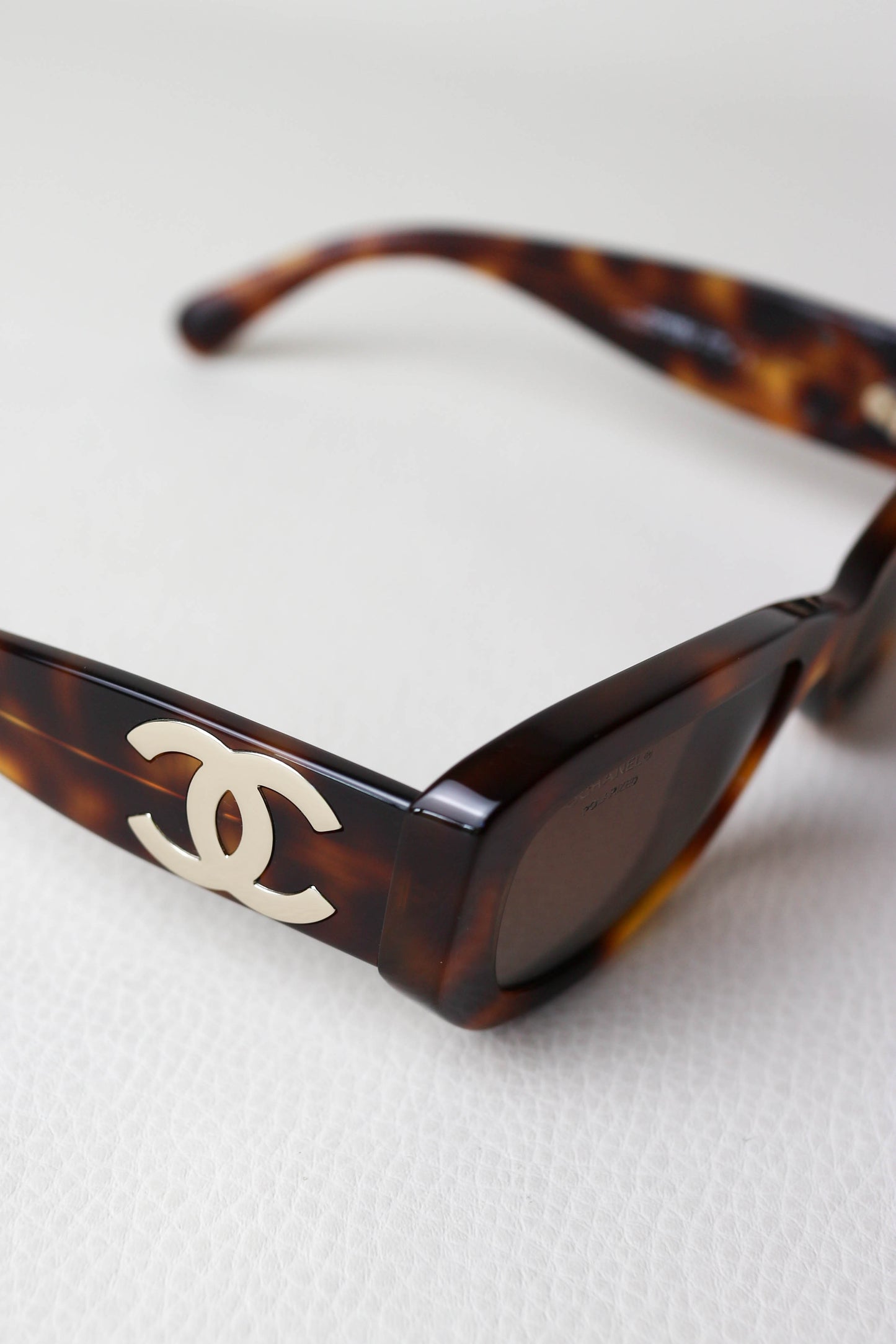 CHANEL CC Logo Sunglasses Tortoise