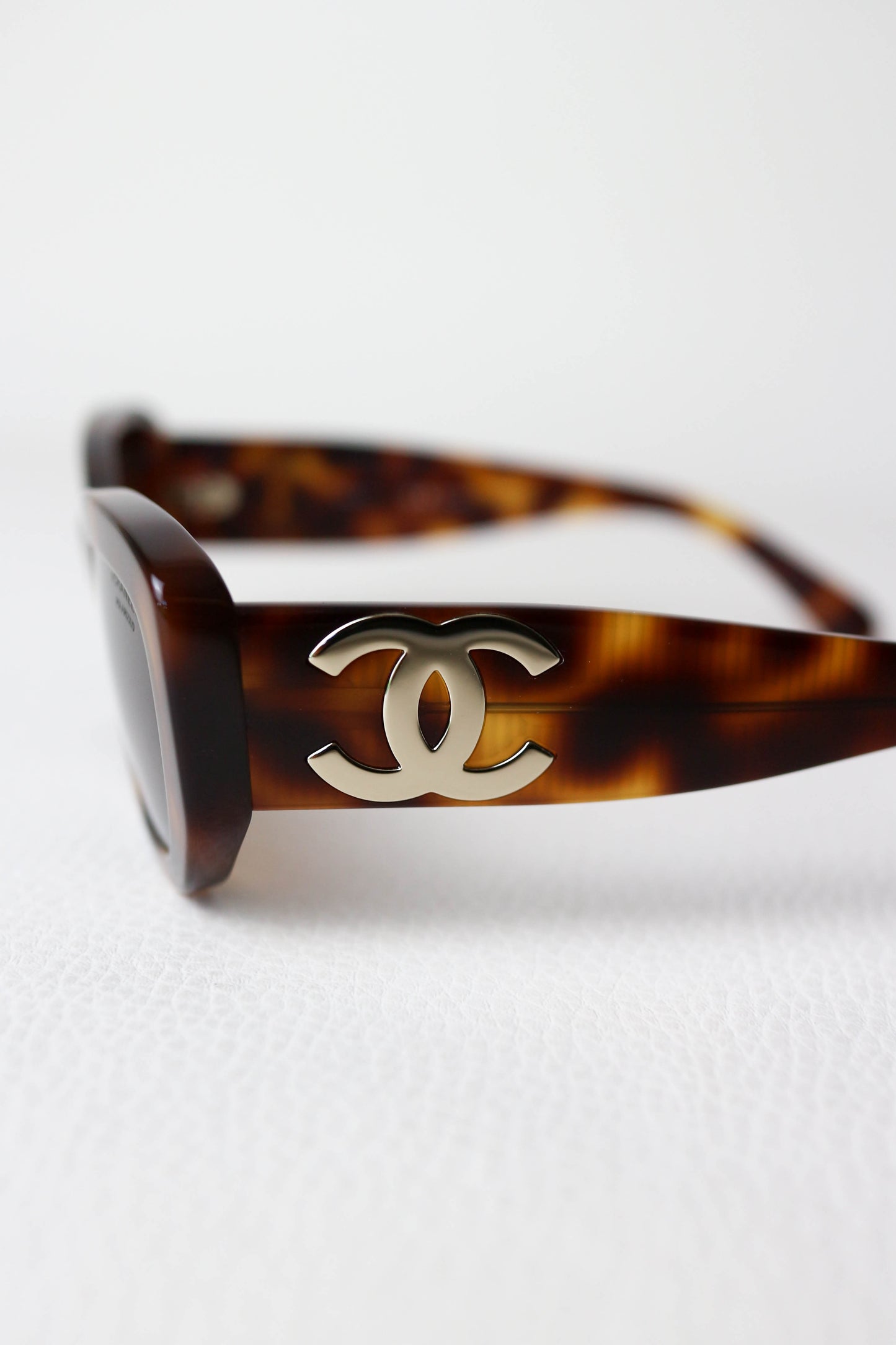 CHANEL CC Logo Sunglasses Tortoise