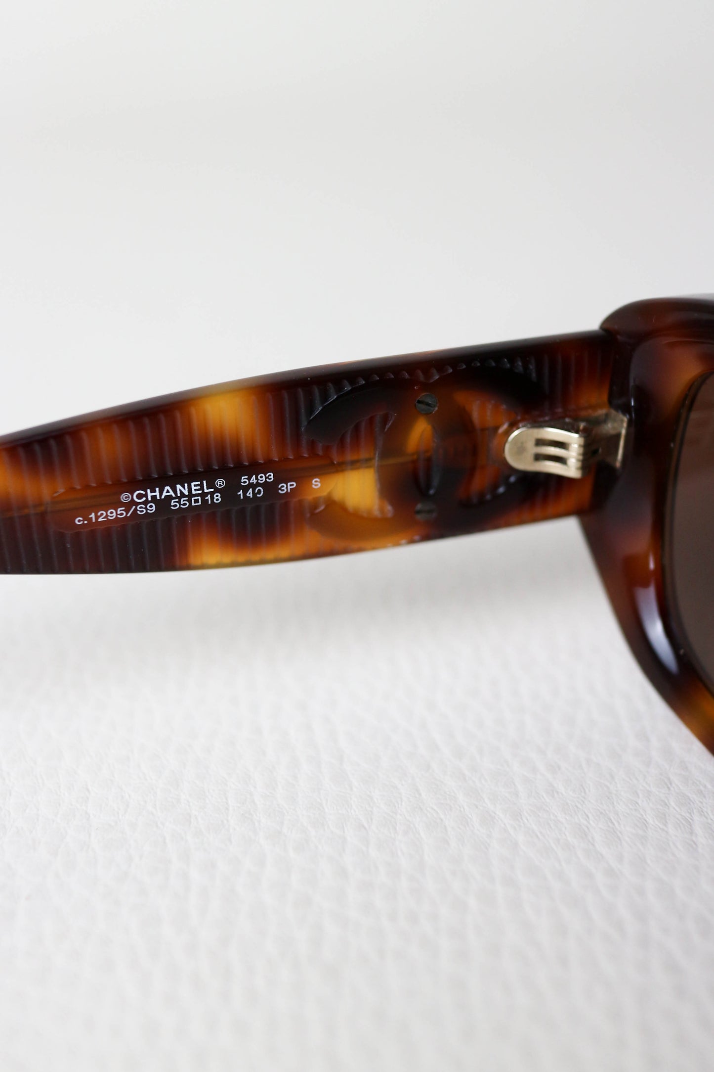 CHANEL CC Logo Sunglasses Tortoise