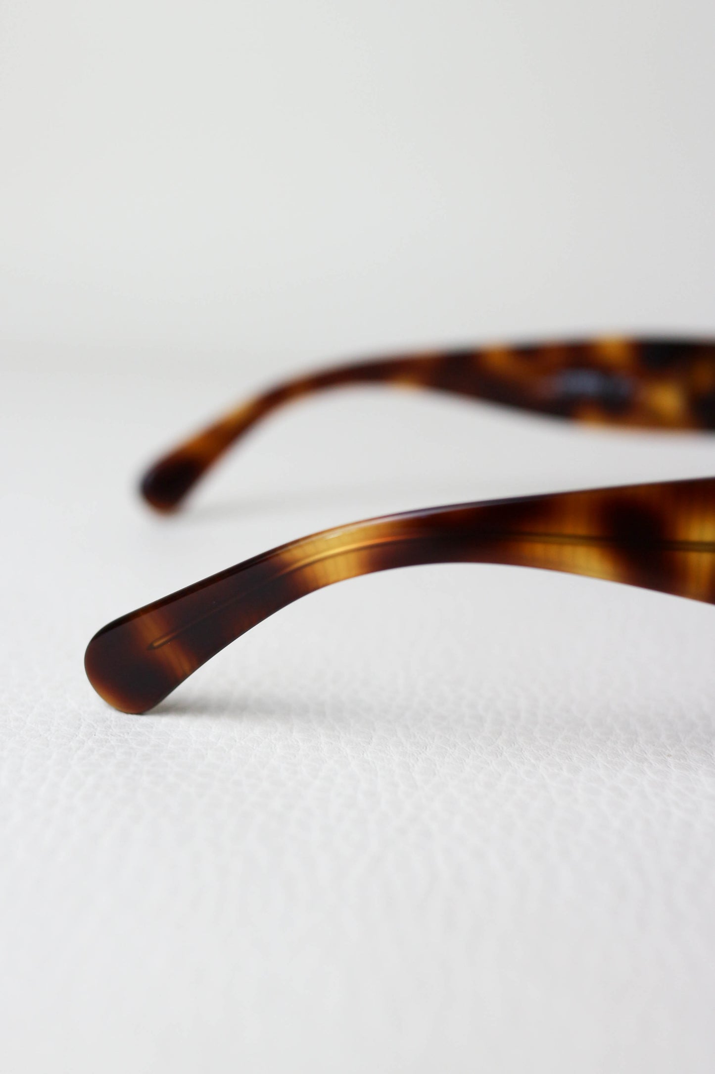 CHANEL CC Logo Sunglasses Tortoise