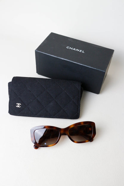 CHANEL CC Logo Sunglasses Tortoise