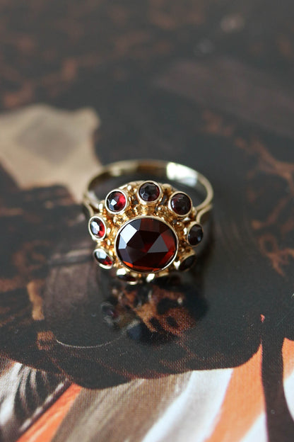 Vintage Round Garnet Ring