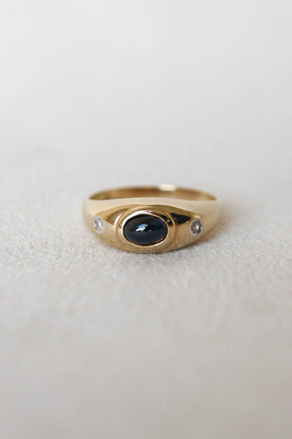 Vintage Balloon Sapphire Diamond Ring