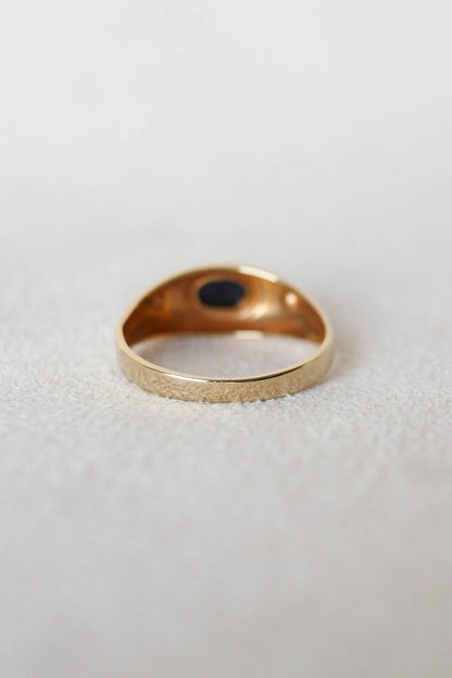 Vintage Balloon Sapphire Diamond Ring