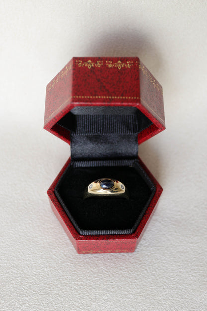 Vintage Balloon Sapphire Diamond Ring