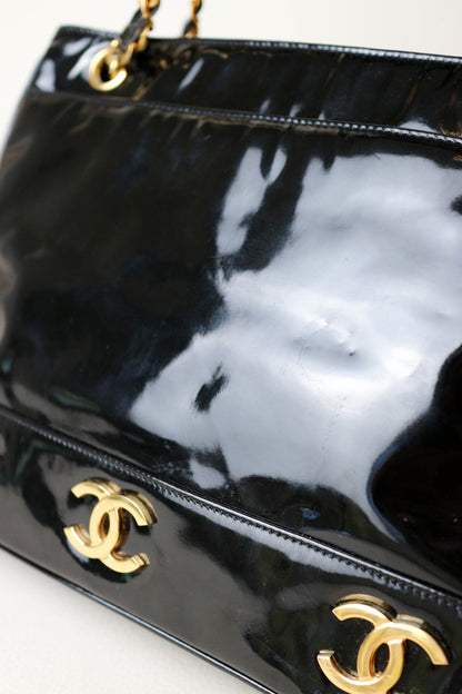 CHANEL Vintage CC Patent Leather Shoulder Bag