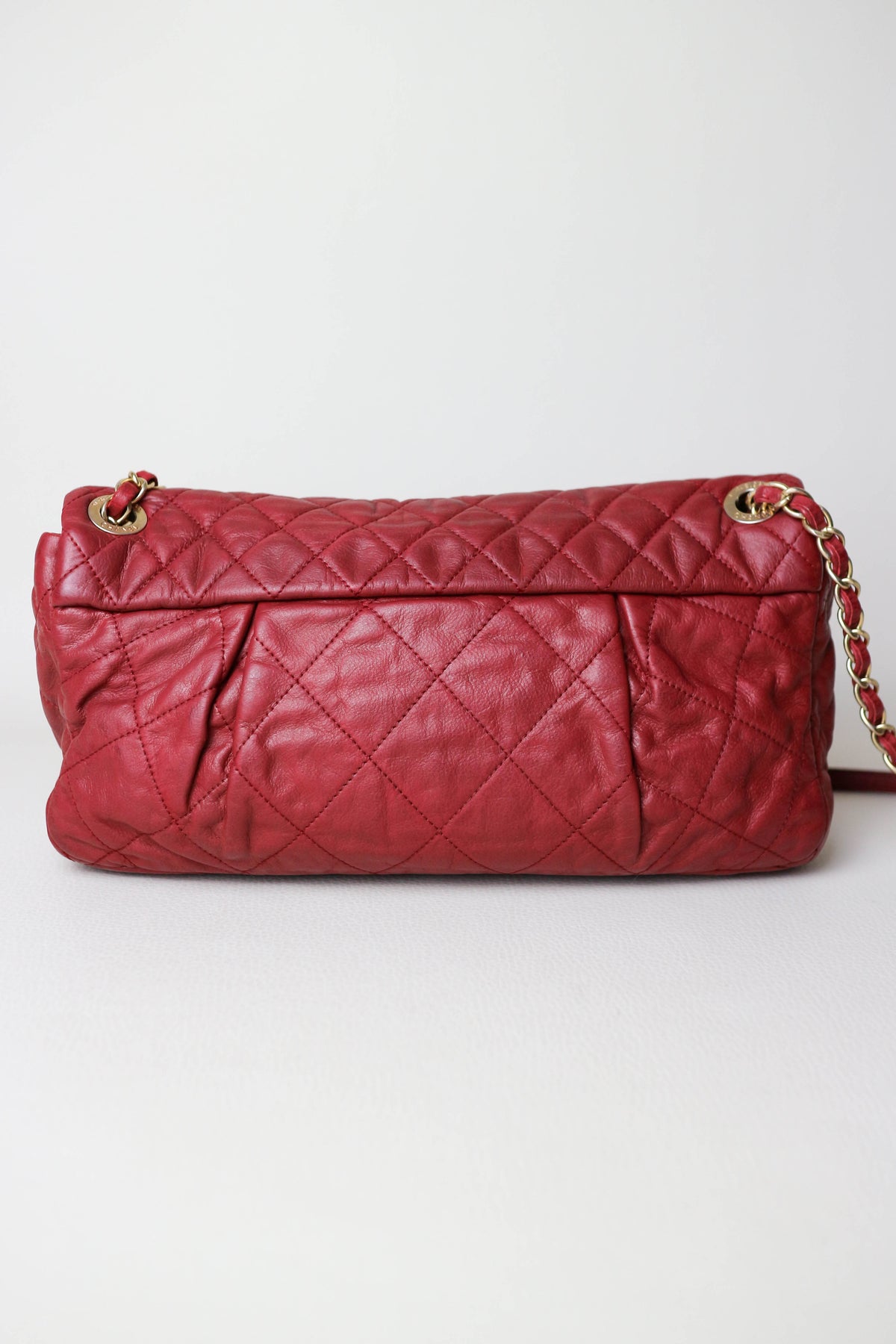 CHANEL Coco Pleats Jumbo Single Flap Bag Red