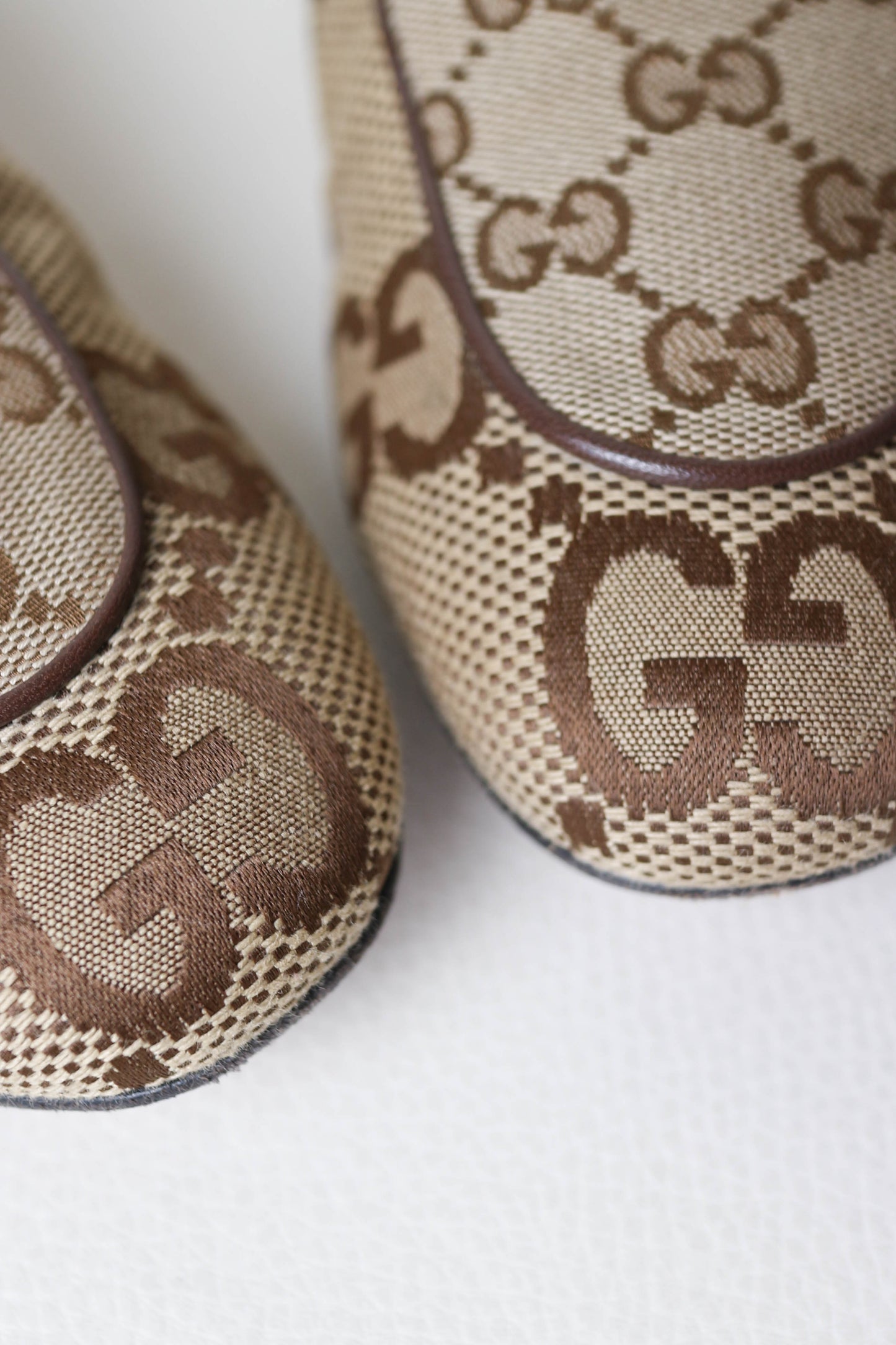 Gucci Princetown Loafers Beige