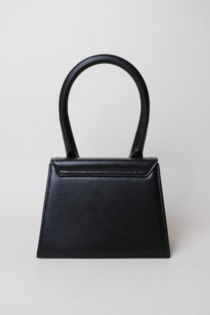 Jacquemus Le Chiquito Moyen Bag