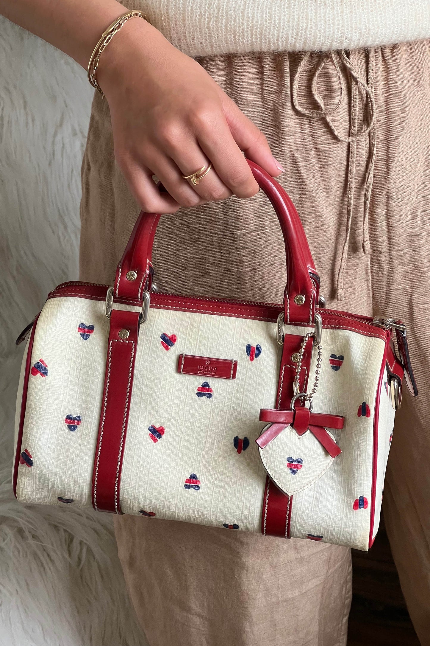 Gucci Vintage Heart Patent Leather Bag