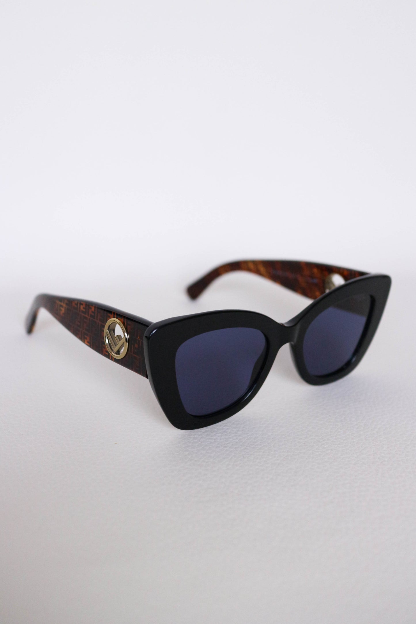 Fendi Cat Eye FF Logo Sunglasses Black